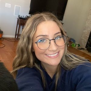 Meet your Posher, Lacie